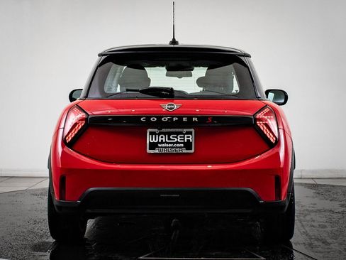 Certified 2025 MINI Cooper S image 6