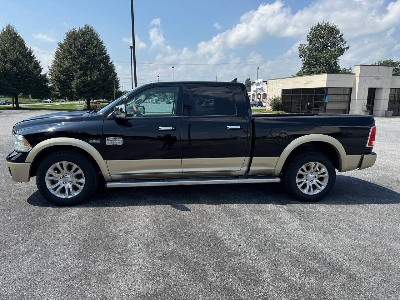 Used 2014 RAM 1500 Laramie Longhorn w/ Convenience Group AWD/4WD image 3