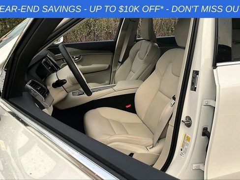 Used 2025 Volvo XC90 B6 Plus w/ Protection Package Premier image 37