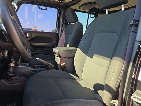 Used 2019 Jeep Wrangler Unlimited Sport S AWD/4WD image 15