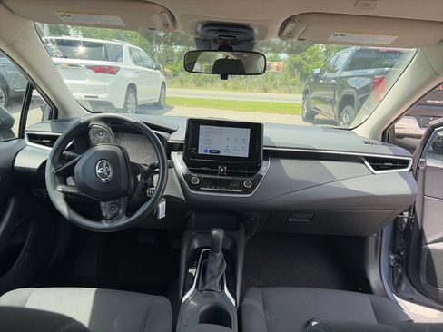 Used 2024 Toyota Corolla LE FWD image 14