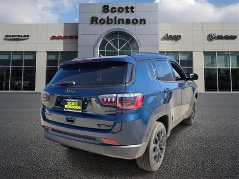 New 2026 Jeep Compass Latitude image 4