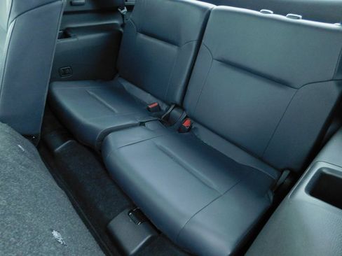 Used 2024 Mitsubishi Outlander SE image 23