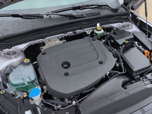 New 2026 Volvo XC40 B5 Plus w/ Protection Package Premier image 28