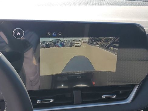 New 2026 Chevrolet Equinox LT image 24