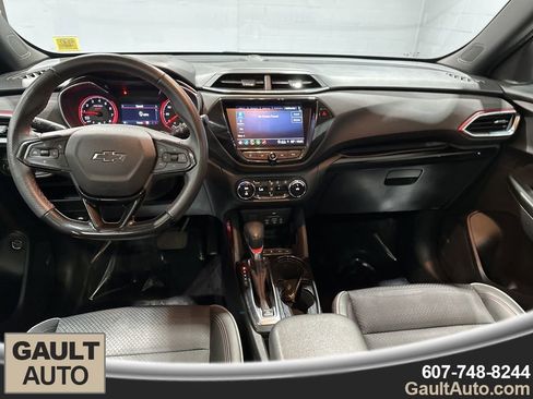 Used 2021 Chevrolet TrailBlazer RS w/ Sun and Liftgate Package image 7