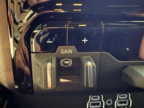 New 2026 RAM 2500 Big Horn AWD/4WD image 31