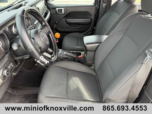 Used 2020 Jeep Wrangler Sport image 9