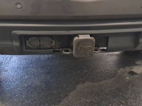 Used 2020 Jeep Grand Cherokee Limited w/ Luxury Group II image 21