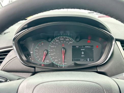 Used 2020 Chevrolet Trax LT w/ Driver Confidence Package image 12