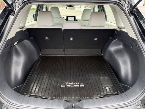 Certified 2025 Toyota Corolla Cross L AWD/4WD image 16