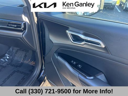Certified 2023 Kia Sportage EX image 60