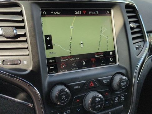 Used 2018 Jeep Grand Cherokee Trailhawk AWD/4WD image 13