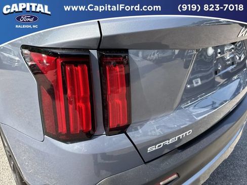 Used 2023 Kia Sorento SX Prestige AWD/4WD image 15