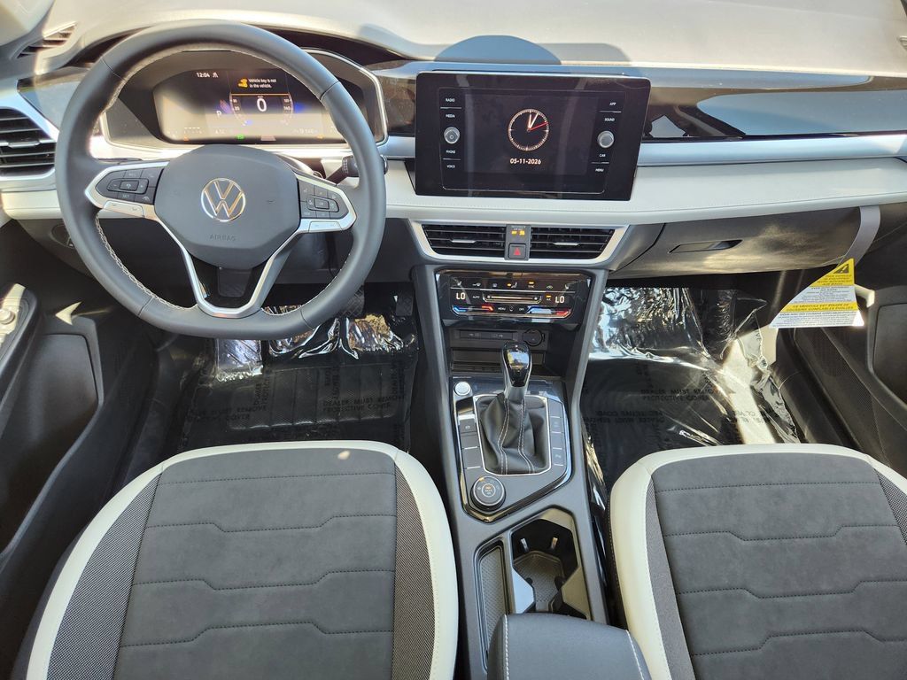 New 2026 Volkswagen Taos SE AWD/4WD image 15