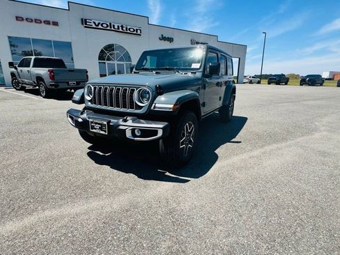 New 2026 Jeep Wrangler Unlimited Sahara w/ Technology Group AWD/4WD image 2