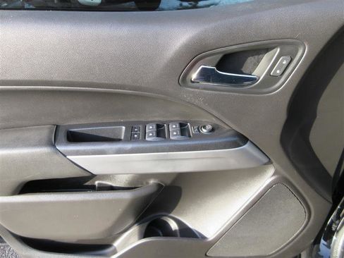 Used 2019 Chevrolet Colorado ZR2 w/ ZR2 Midnight Special Edition image 10