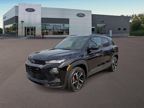 Used 2023 Chevrolet TrailBlazer RS w/ Convenience Package AWD/4WD image 1