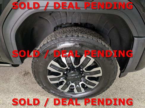 Used 2025 GMC Sierra 2500 Denali Ultimate AWD/4WD image 15