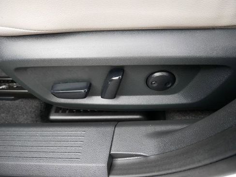 Certified 2023 Nissan Rogue SL w/ SL Premium Package image 16