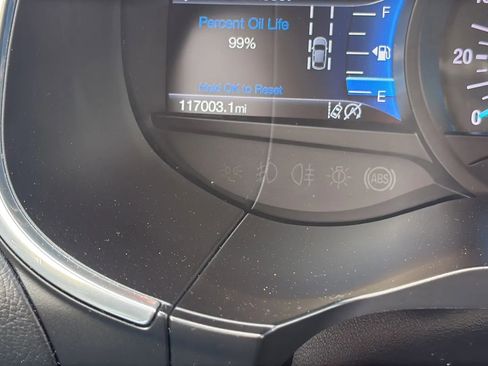 Used 2019 Ford Edge Titanium w/ Equipment Group 301A AWD/4WD image 17