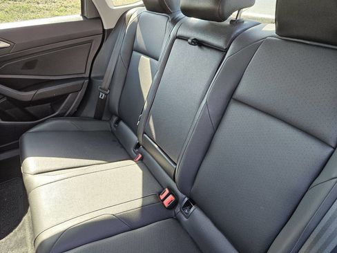 Used 2019 Volkswagen Jetta SE image 13