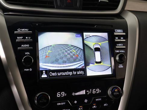 Used 2018 Nissan Murano SL w/ Moonroof Package FWD image 6