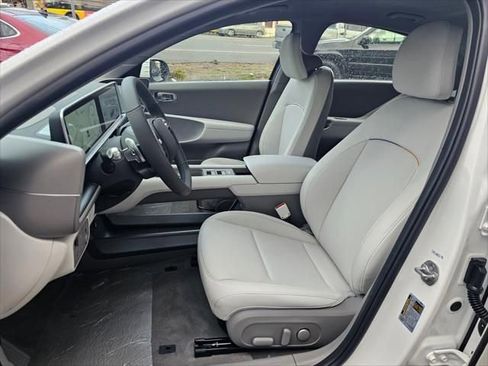 New 2025 Hyundai Ioniq 6 SEL AWD/4WD image 15