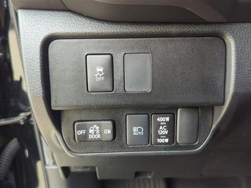 Used 2022 Toyota Tacoma TRD Sport w/ Technology Package RWD image 10