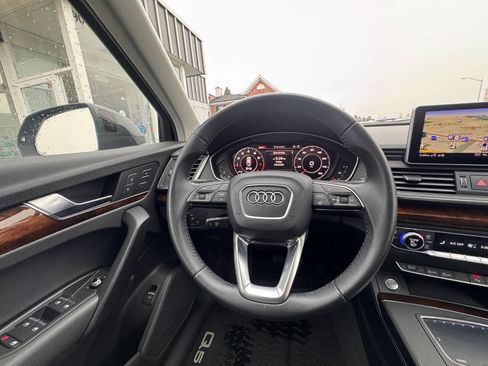 Used 2018 Audi Q5 2.0T Premium Plus w/ Premium Plus Package AWD/4WD image 20