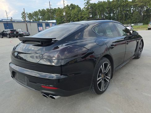 Used 2015 Porsche Panamera 4 image 16