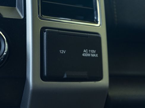 Used 2020 Ford F150 Lariat AWD/4WD image 34