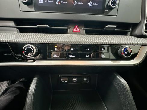 Certified 2023 Kia Sportage LX AWD/4WD image 17
