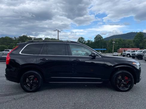 Used 2017 Volvo XC90 T5 Momentum w/ Vision Package AWD/4WD image 8
