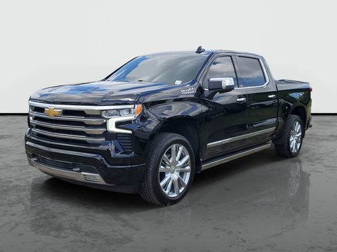 Used 2024 Chevrolet Silverado 1500 High Country AWD/4WD image 4