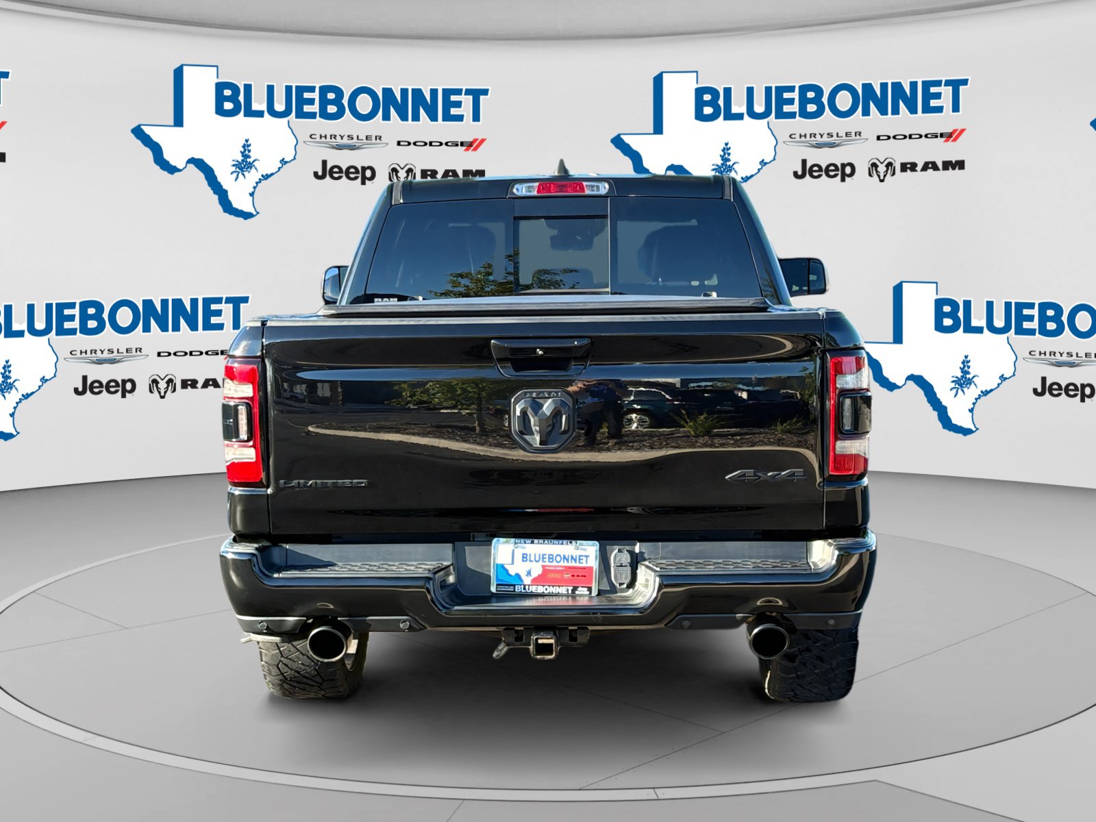 Certified 2020 RAM 1500 Limited w/ Black Appearance Package AWD/4WD image 6