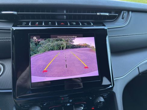 New 2025 Jeep Grand Cherokee L Altitude image 18
