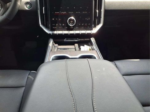 Used 2024 GMC Acadia Denali w/ Super Cruise Package AWD/4WD image 11