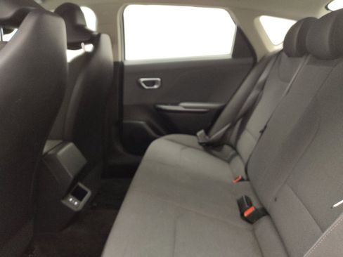 Used 2025 Kia K4 FWD image 18