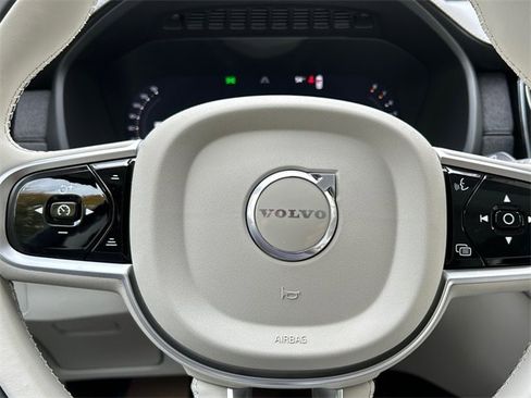 New 2026 Volvo XC90 B6 Ultra w/ Protection Package Premier image 11
