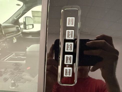 New 2026 Ford F350 Lariat w/ Lariat Ultimate Package image 10