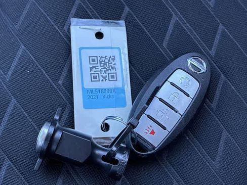 Used 2021 Nissan Kicks SV image 36