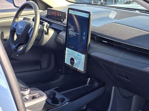 Certified 2023 Ford Mustang Mach-E Premium image 7