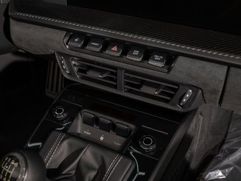 Used 2026 Porsche 911 GT3 image 15