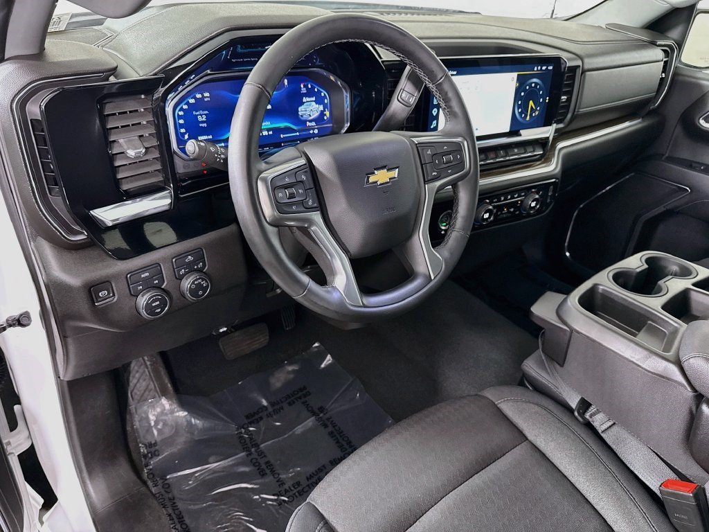 Used 2024 Chevrolet Silverado 1500 LT AWD/4WD image 21