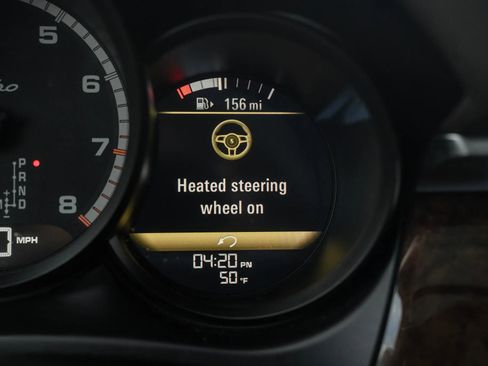 Used 2015 Porsche Macan Turbo image 29