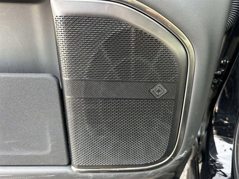 Used 2023 Rivian R1S Adventure image 30