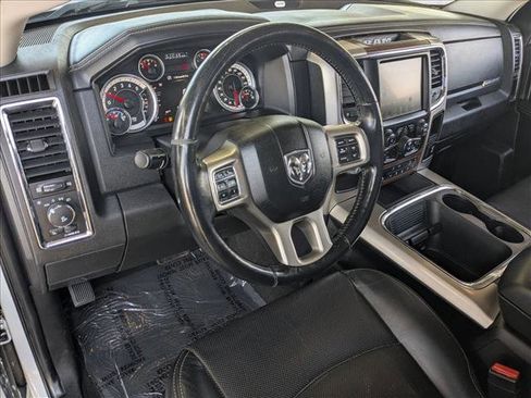 Used 2016 RAM 1500 Laramie RWD image 9
