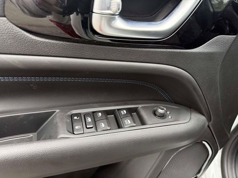 New 2026 Jeep Compass Latitude AWD/4WD image 12