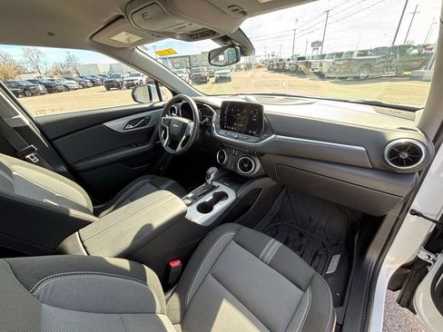 Used 2024 Chevrolet Blazer LT w/ Convenience Package image 9